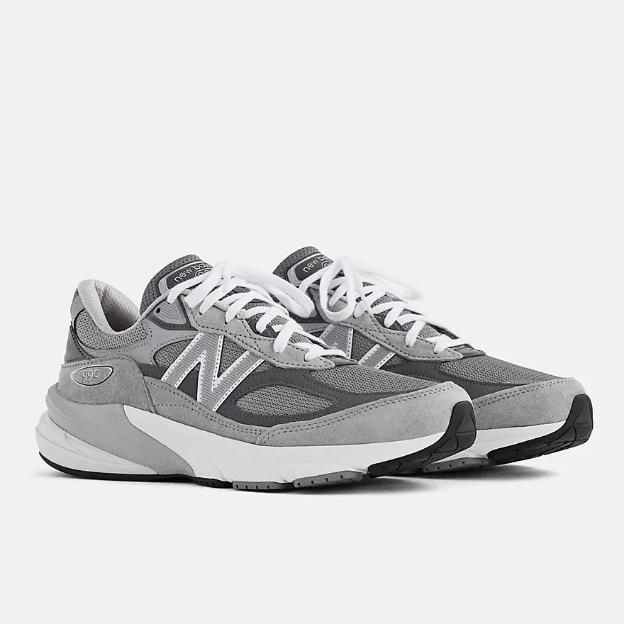 New Balance MADE in USA 990v6 with streamlined pigskin and synthetic overlays, mesh underlay, and FuelCell midsole.